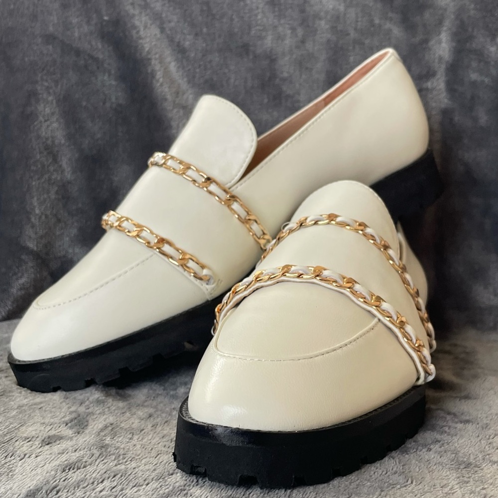 New KARL LAGERFIELD PARIS White Leather Loafer